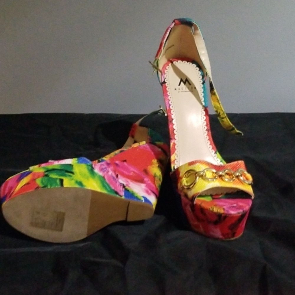 Multicolored sandals - Picture 2 of 3